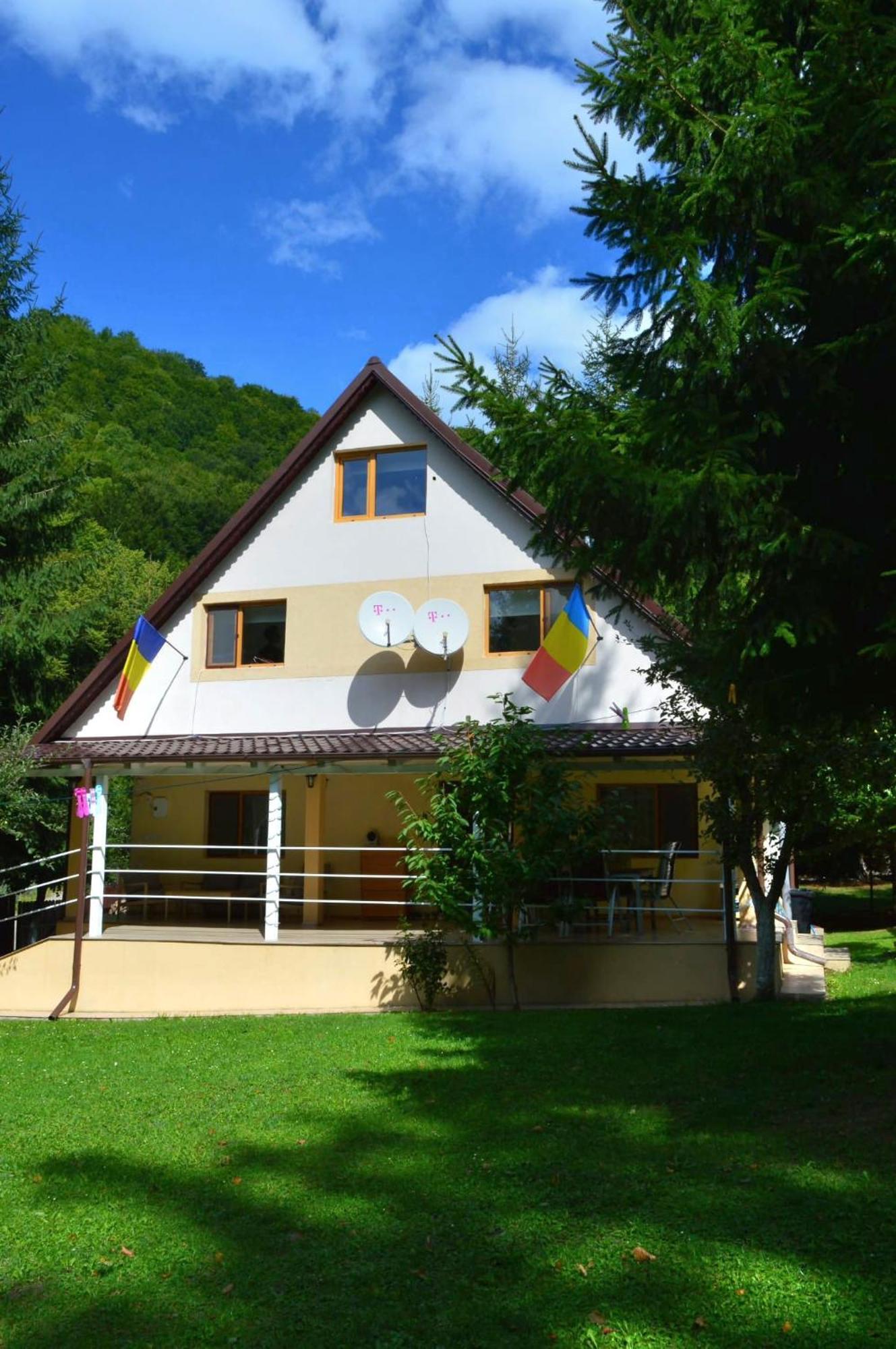 Hotel Casa Aris Lepşa Exterior foto